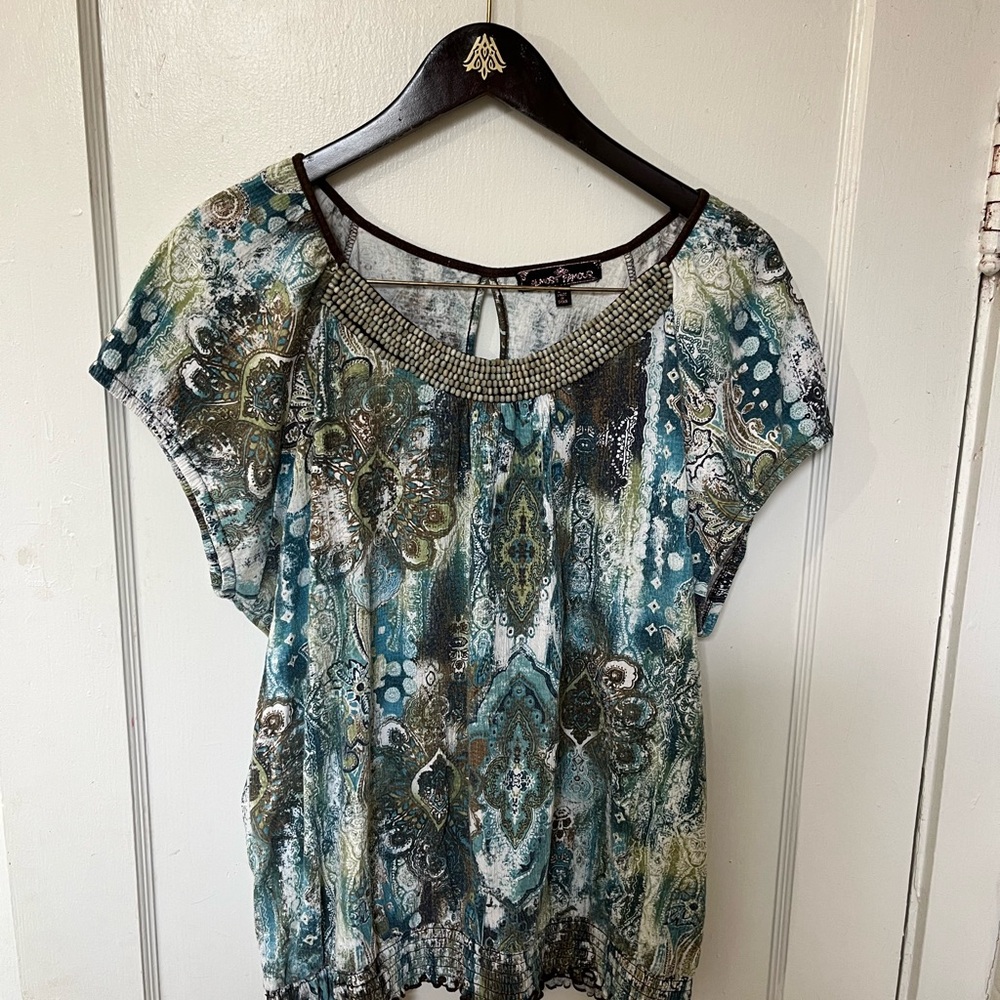Almost Famous Beaded Neck Scoop Neck Paisley Boho Top Size XXL EUC